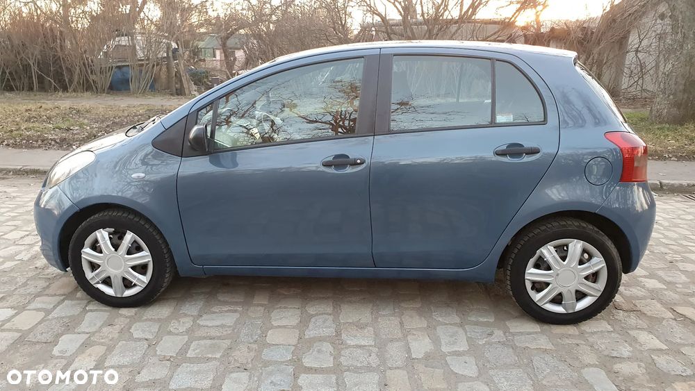 Toyota Yaris 1.3 Luna - 8