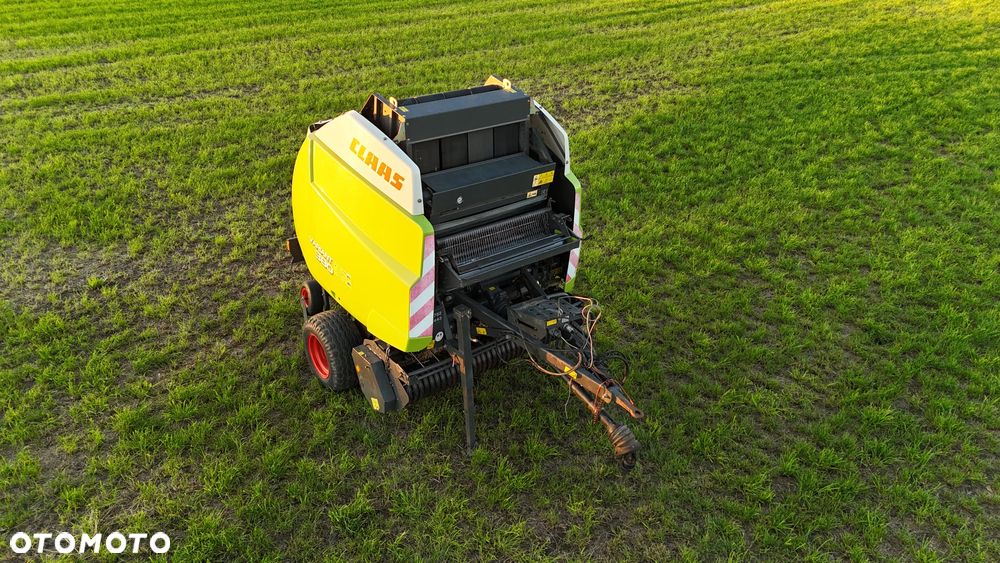 Claas Variant 380 - 1