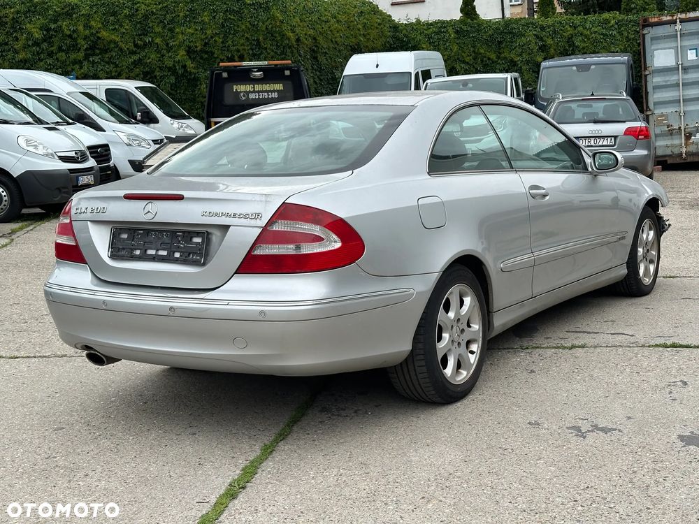 Mercedes-Benz CLK 200 Kompressor Avantgarde - 2