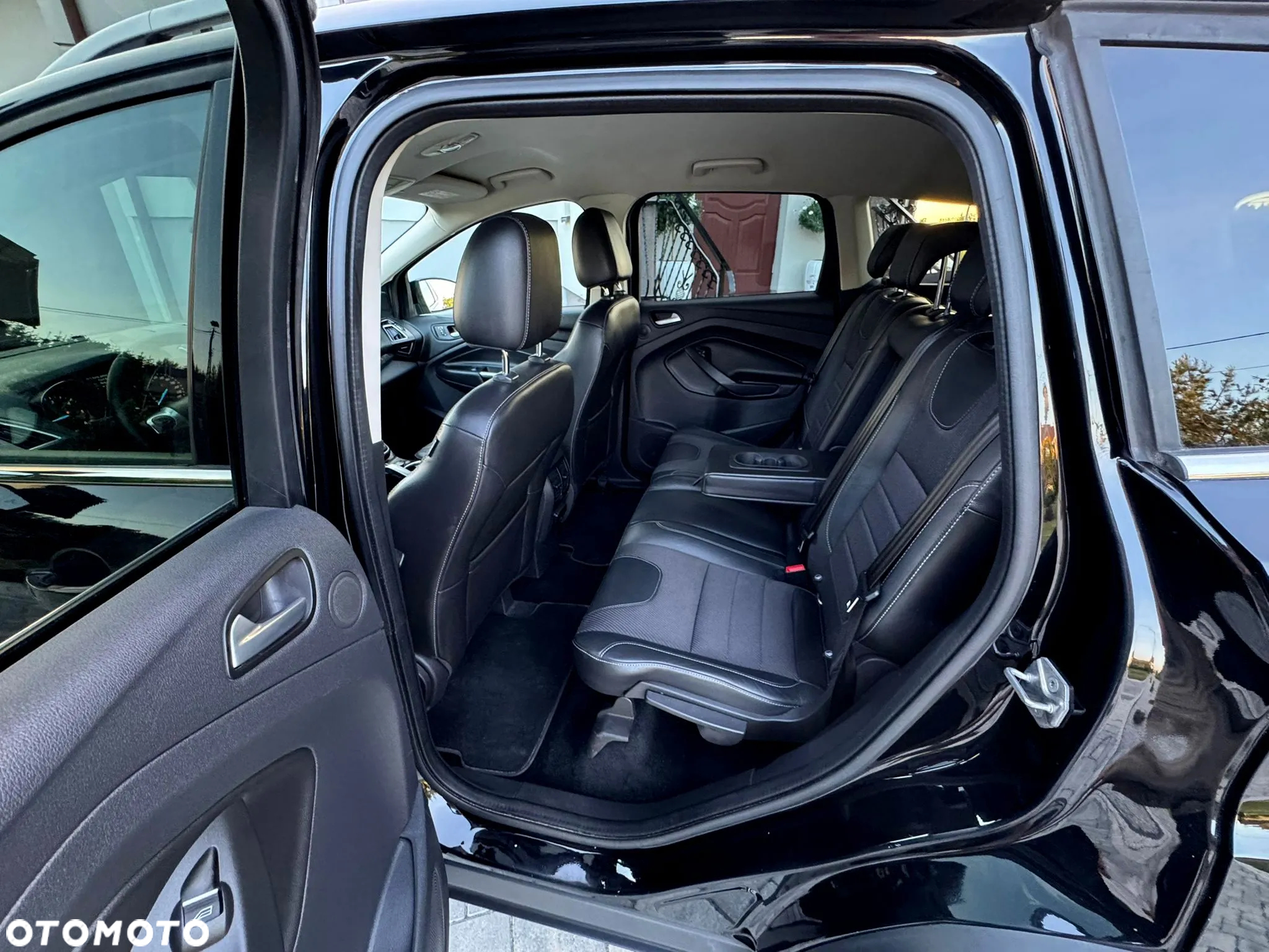 Ford Kuga 2.0 TDCi 4x4 Individual - 23