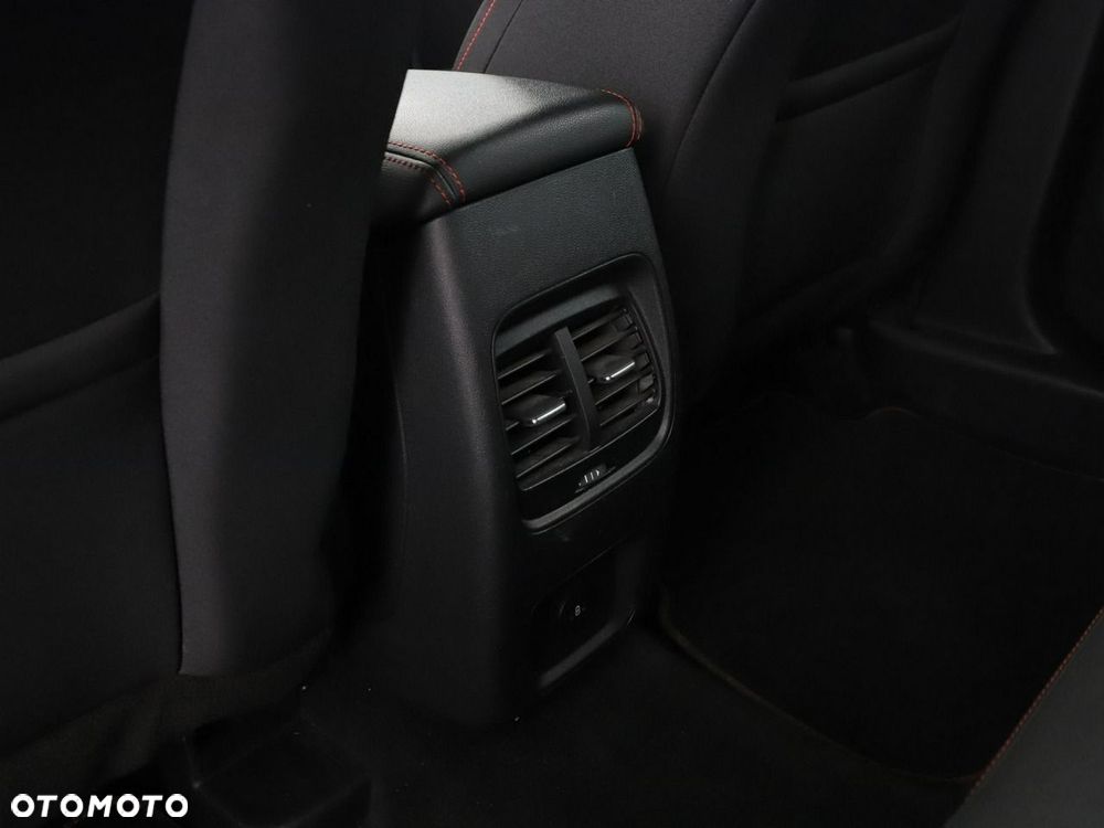 Ford Kuga 2.5 FHEV AWD ST-Line eCVT - 35