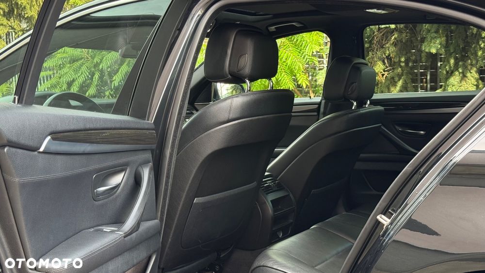 BMW Seria 5 530d - 15