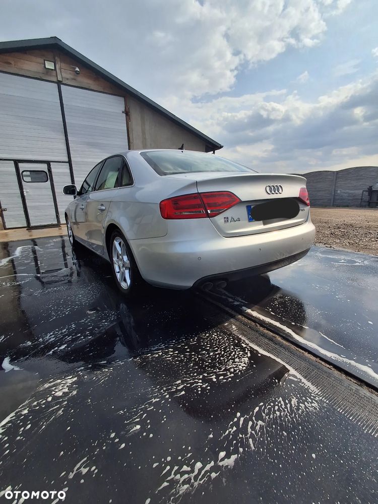 Audi A4 Avant 2.0 TDI - 5