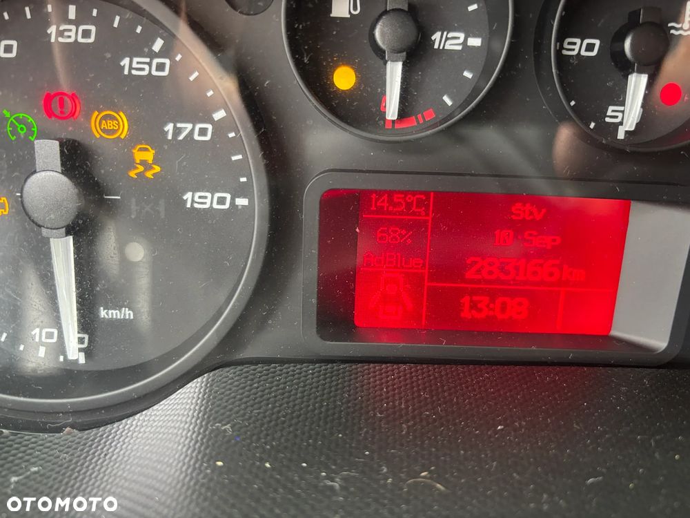 Iveco 70C17,,70C18,,70C15,,72C17,,50C17,,35C17,,35C15 PODWOZIE DO ZABUDOWY  WYWROTKA SKRZYNIA LADUNKOWA KONTENER CHLODNIA 70 SZTUK NA PLACU - 11