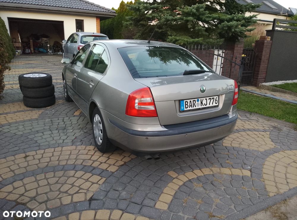Skoda Octavia 2.0 FSI Automatik Elegance - 4