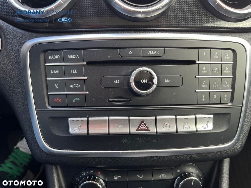 Mercedes-Benz CLA 180 7G-DCT UrbanStyle Edition - 21