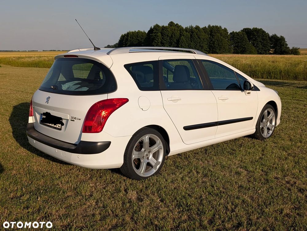 Peugeot 308 e-HDi FAP 115 Stop&Start Business Line Niveau 1 - 3