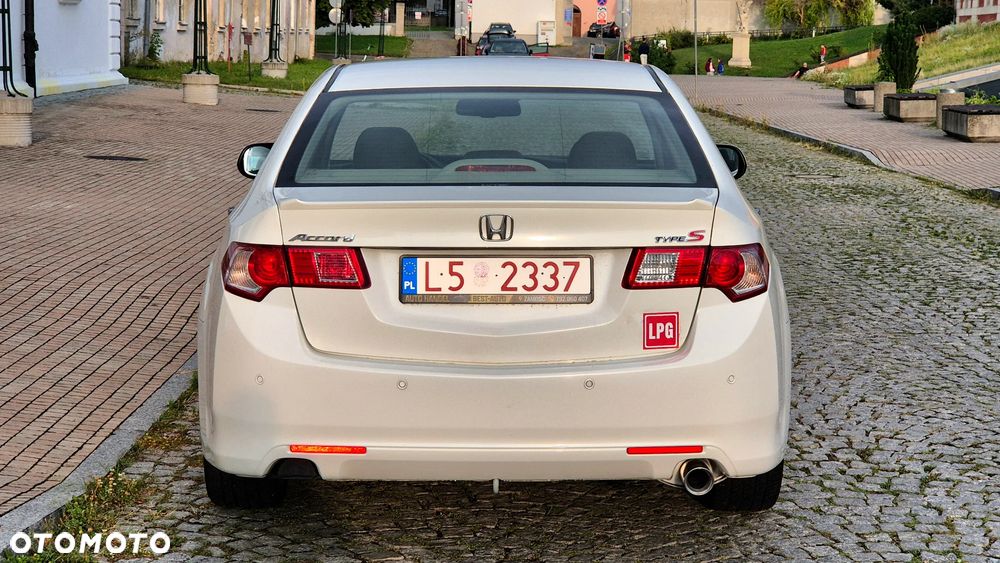 Honda Accord 2.0 Elegance - 13