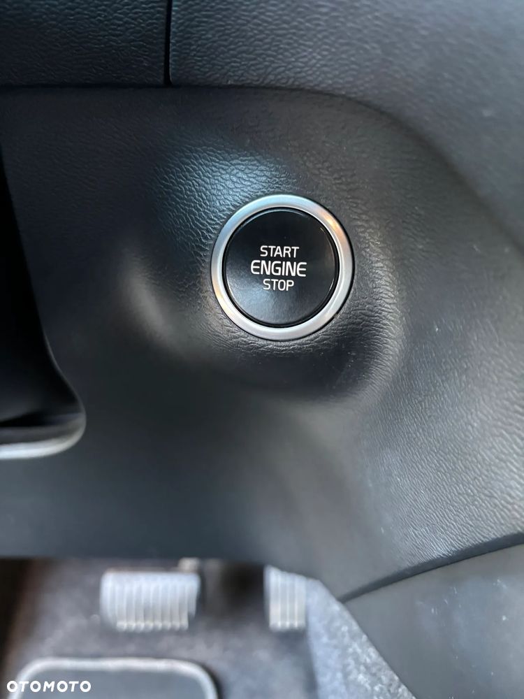 Volvo XC 40 T3 Momentum - 16