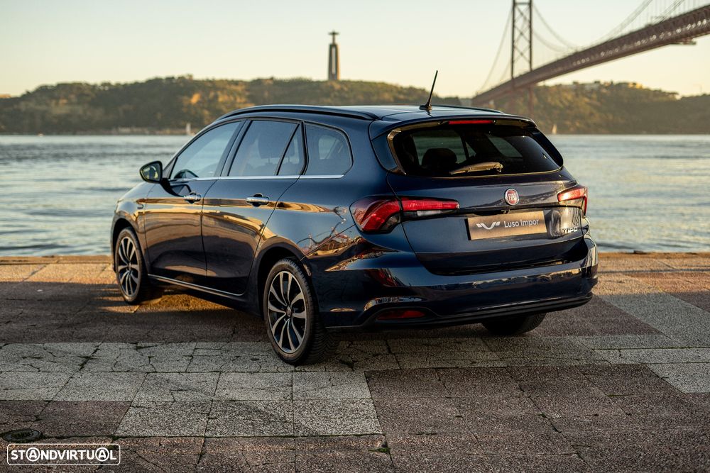 Fiat Tipo Station Wagon 1.6 M-Jet Lounge Tech J17 DCT - 11
