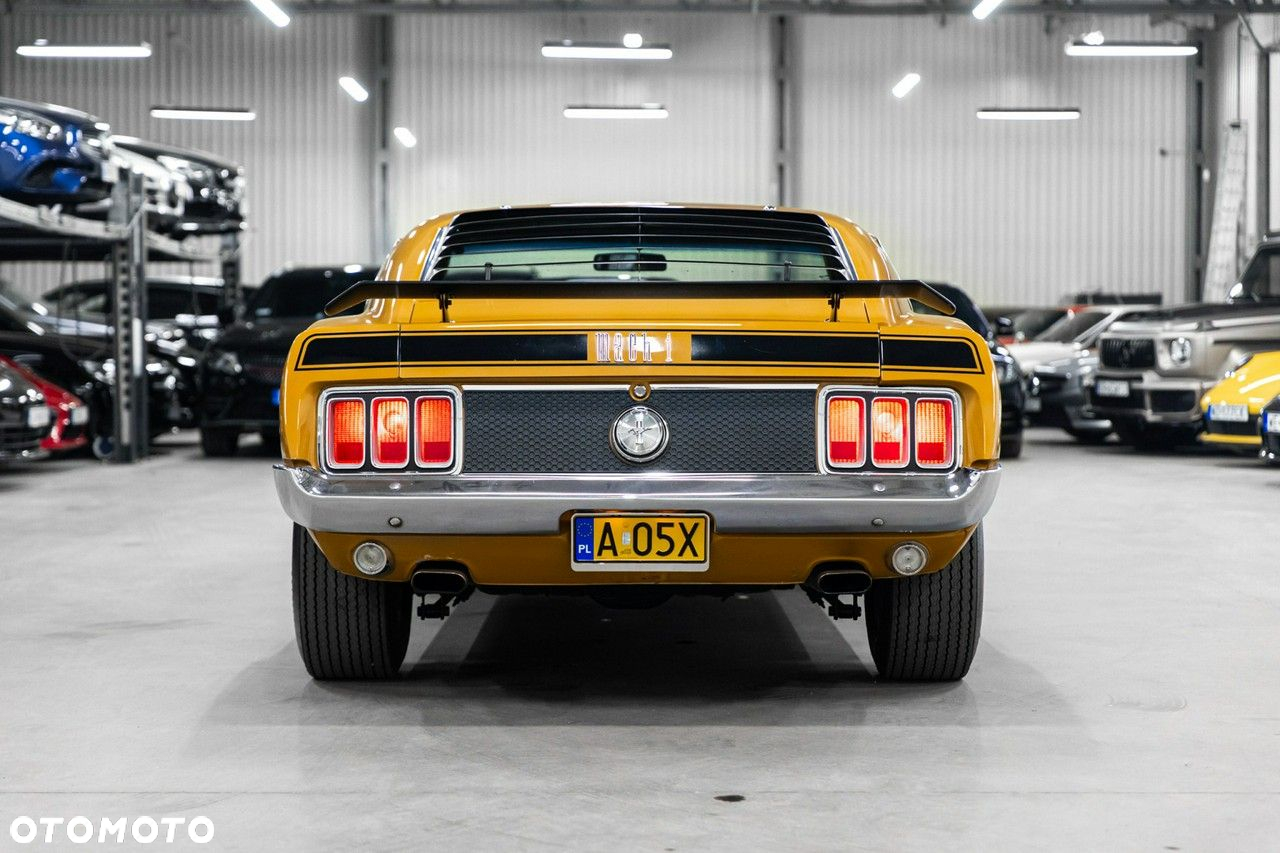 Ford Mustang - 10