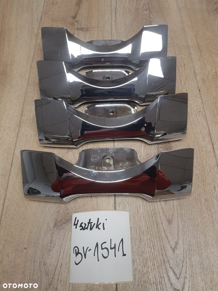 Osłona listwa chrom Suzuki VL800 Volusia Boulevard 35641-41F0 - 1