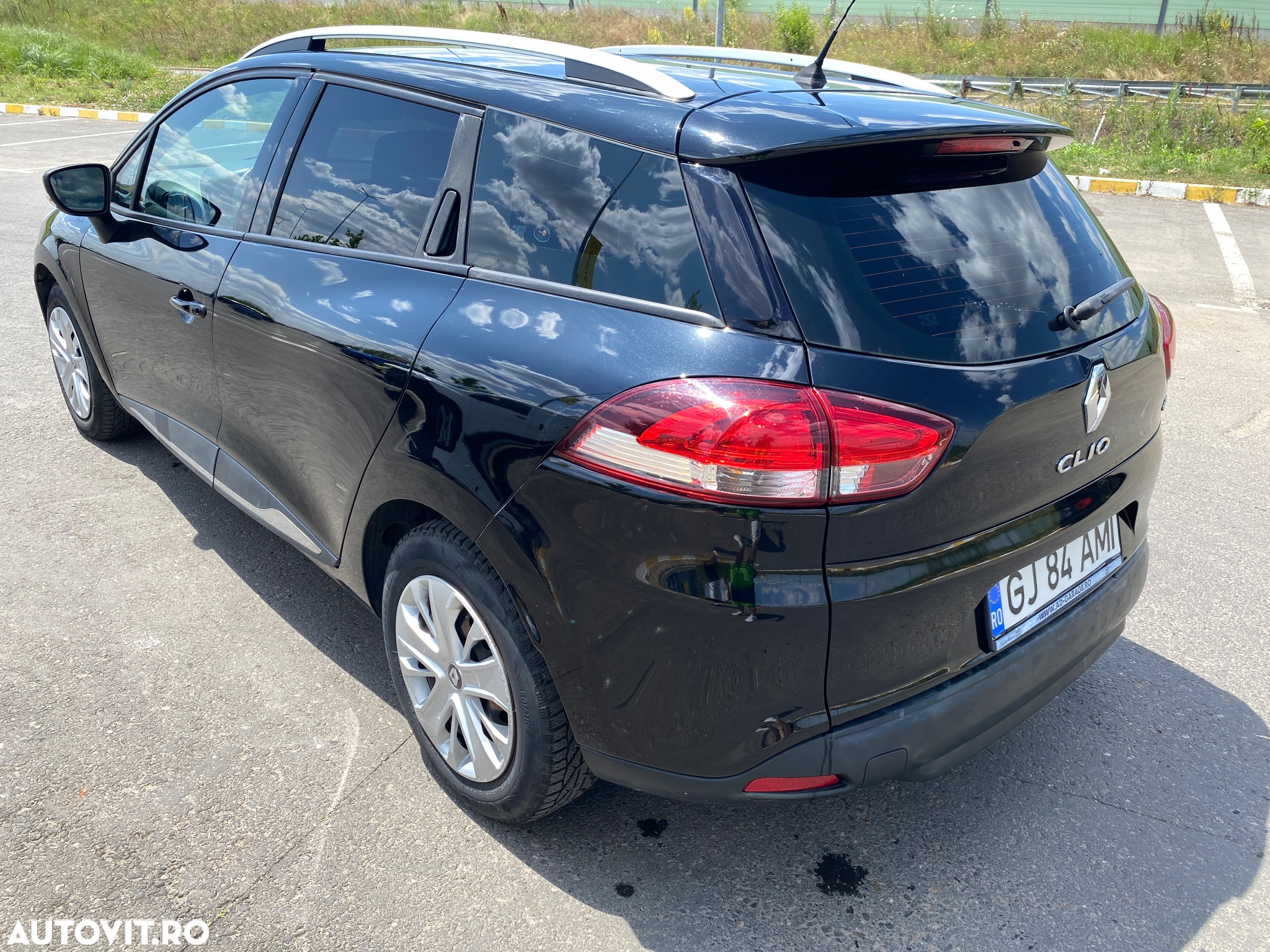 Renault Clio - 2