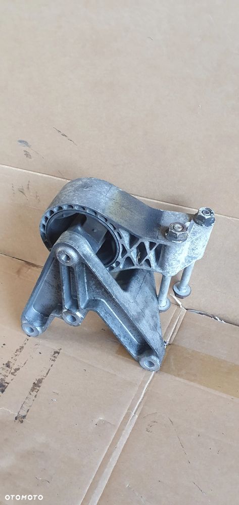 Łapa poduszka silnika Opel Insignia A 2.0 CDTI 13228289 - 6