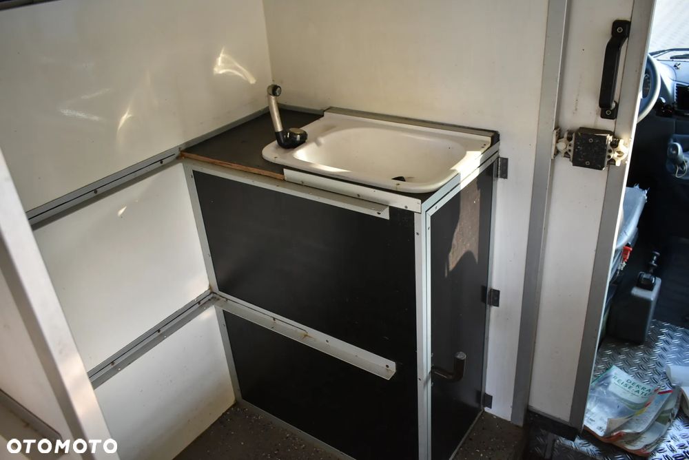 Mercedes-Benz Sprinter 616 CDI FOOD TRUCK 2,7 CDI - 24