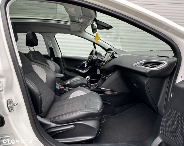 Peugeot 2008 - 9