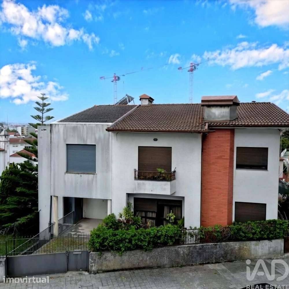 Casa T3 em Campanhã de 180,00 m2 - Grande imagem: 3/27