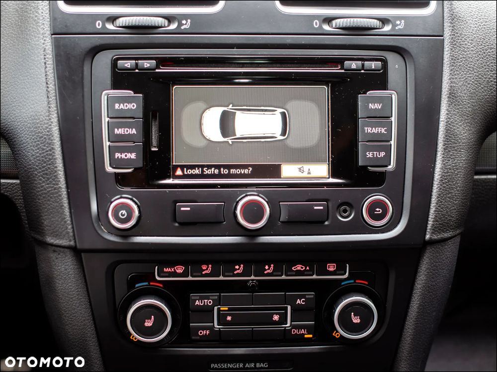 Volkswagen Golf - 24