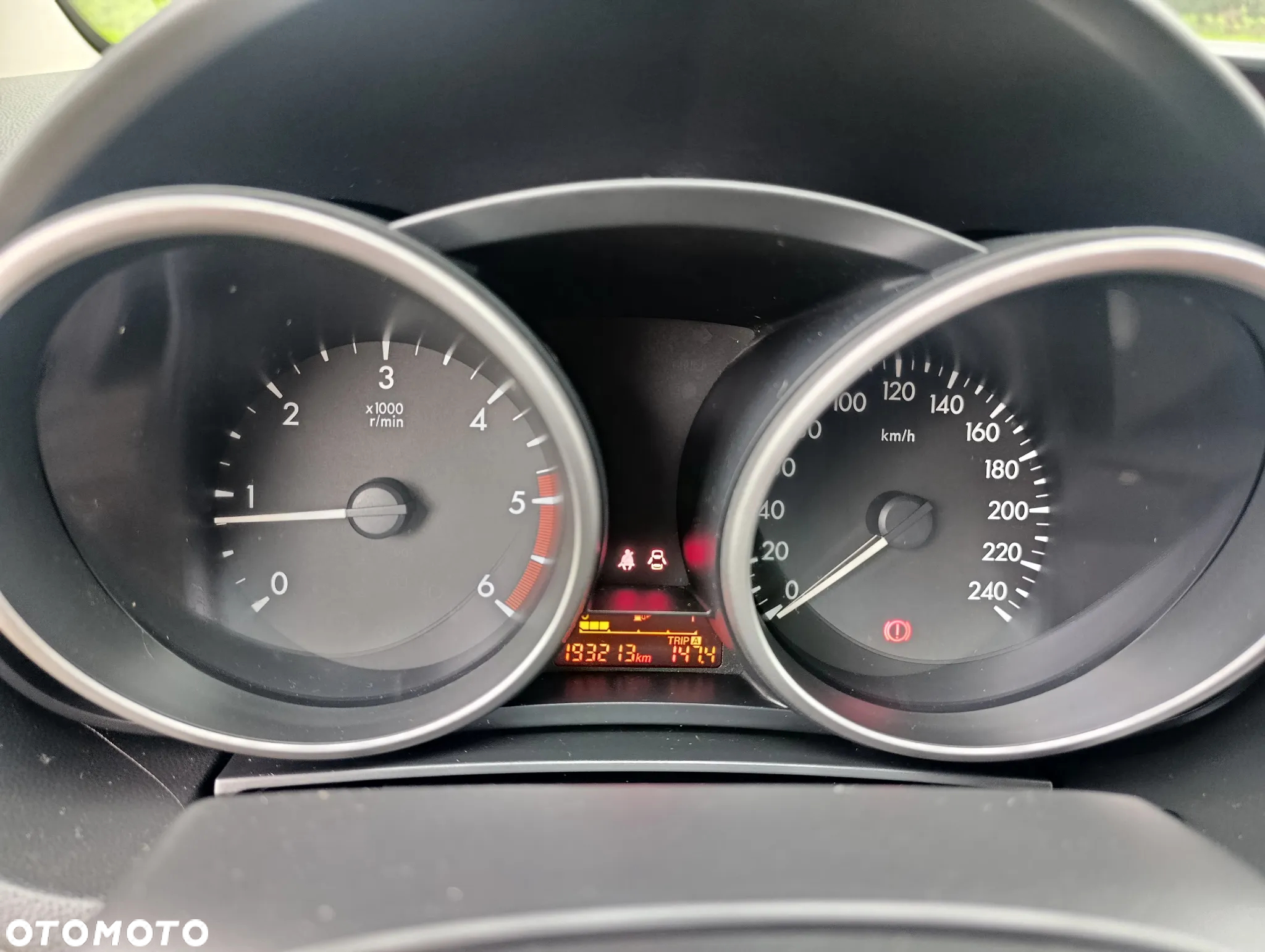 Mazda 5 1.6 MZ-CD Edition 40 Jahre - 24