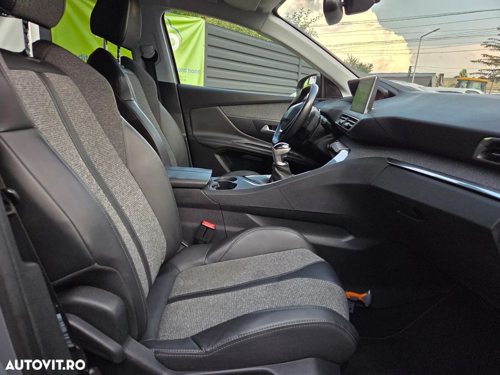Peugeot 3008 PureTech 130 Stop & Start GPF Allure - 5