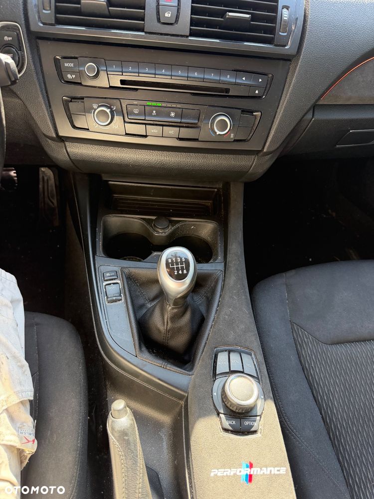 BMW Seria 1 114i - 16