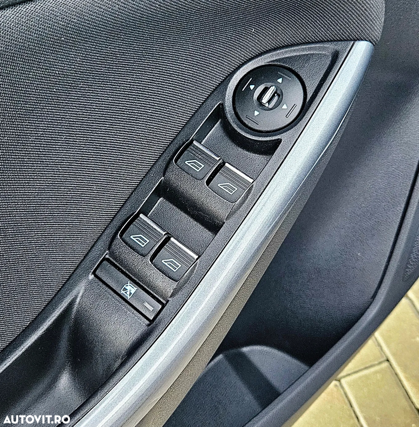 Ford Focus 1.6 Ti-VCT Titanium - 10