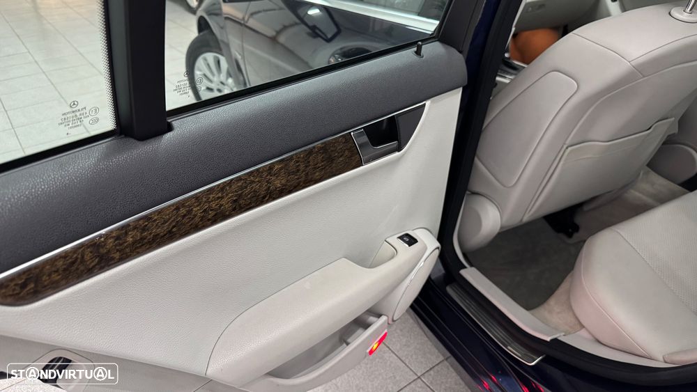 Mercedes-Benz C 180 K Avantgarde BlueEfficiency Aut. - 33