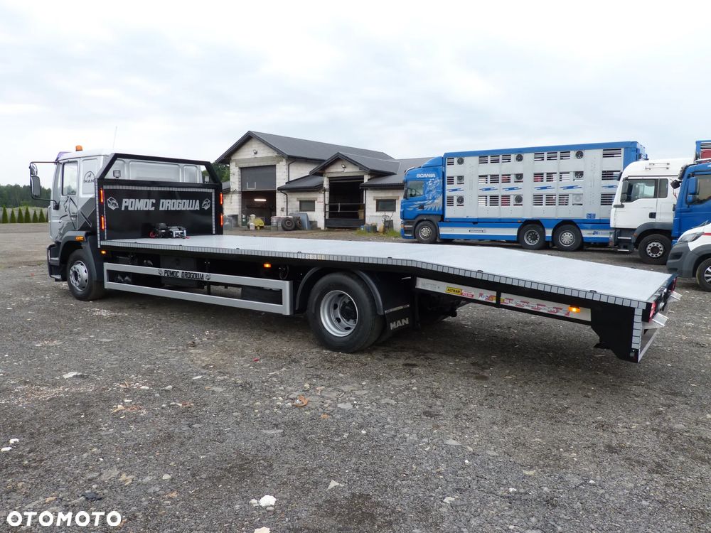 MAN LE 15.280 POMOC DROGOWA / AUTOLAWETA / SPECJALNY / DMC 15.000 KG / ŁADOWNOŚĆ 9.000 KG / PODUSZKI / DŁ.7.70 M - 11