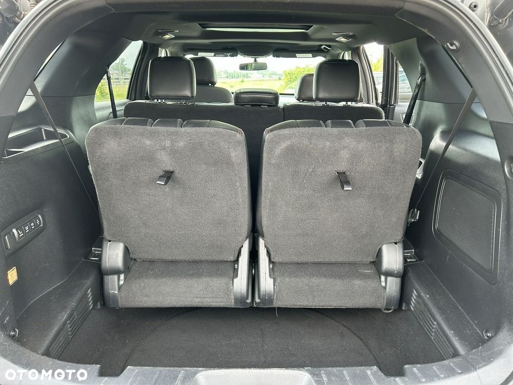Ford Explorer - 16