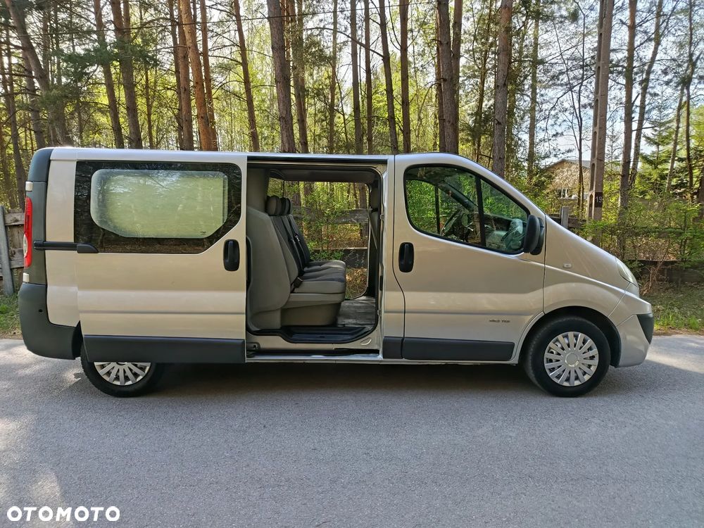 Renault Trafic - 1