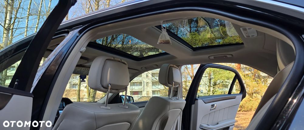 Mercedes-Benz Klasa E 500 BlueEFFICIENCY 7G-TRONIC Avantgarde - 17