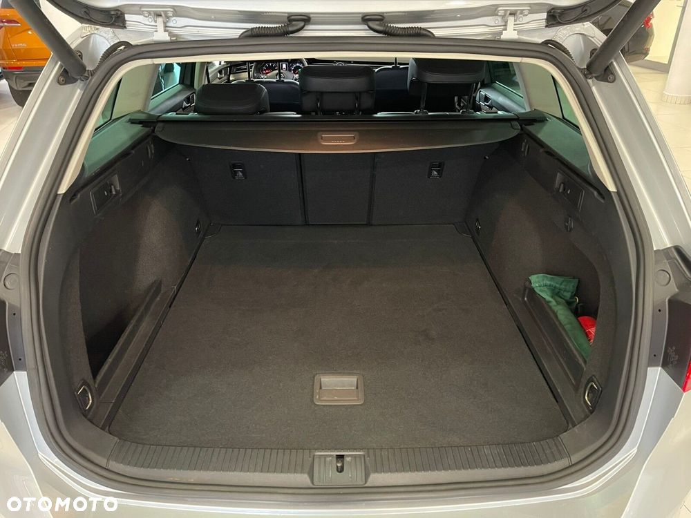 Volkswagen Passat 1.8 TSI BMT Highline DSG - 35