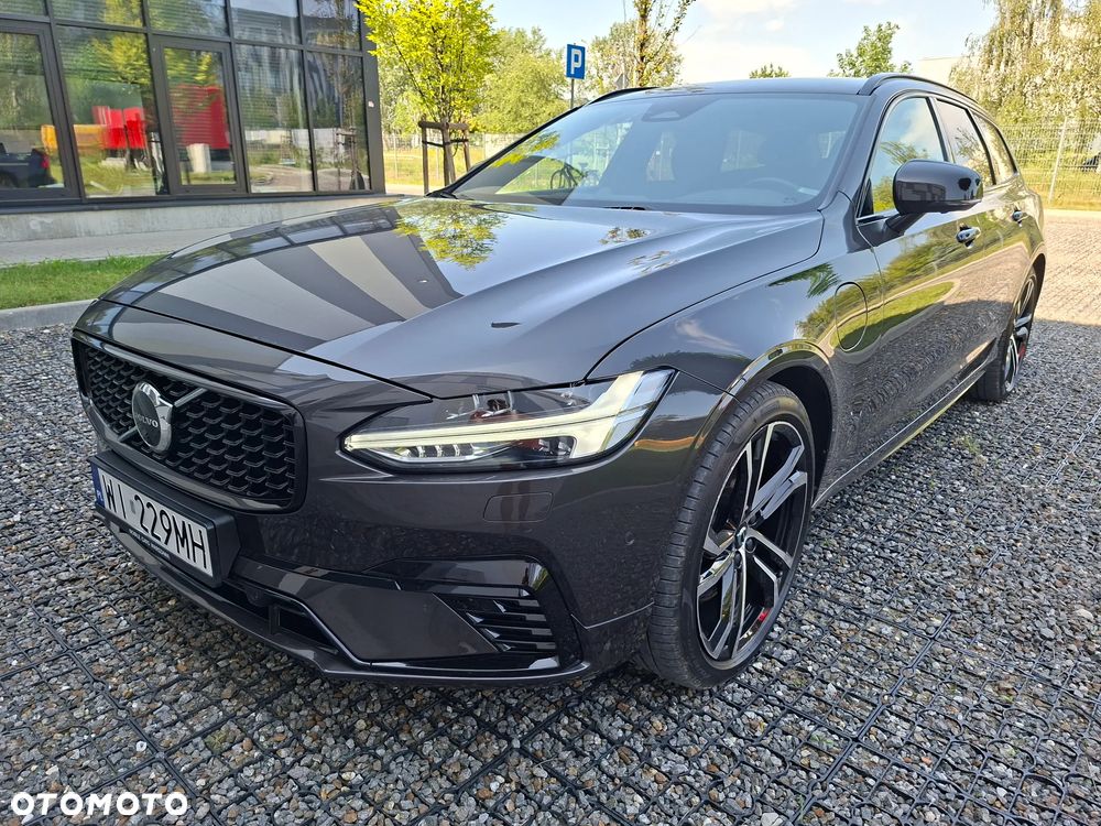 Volvo V90 T8 AWD Plug-In Hybrid R-Design - 4