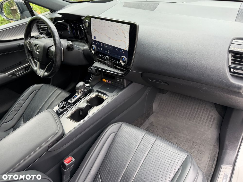 Lexus NX 450h+ F Sport AWD - 33