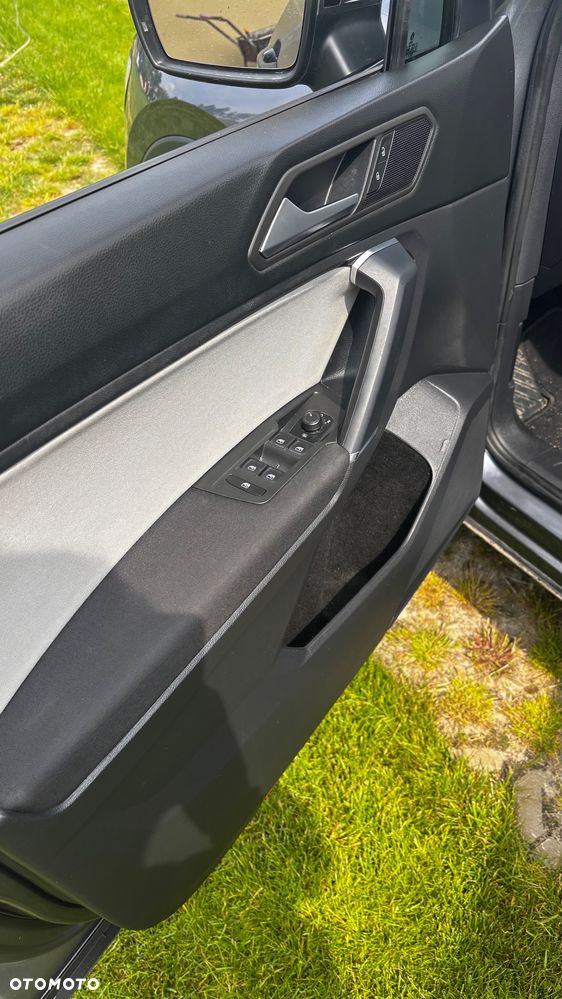 Volkswagen Tiguan - 10