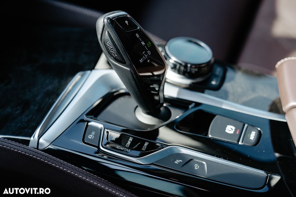 BMW Seria 5 540i xDrive AT - 15