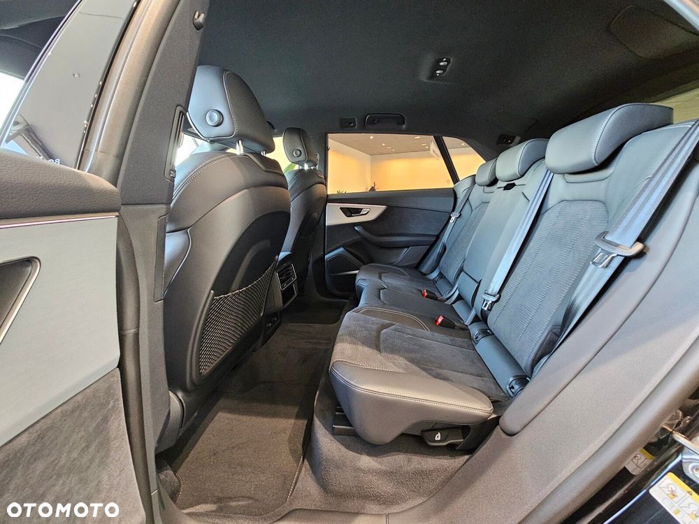 Audi Q8 - 15