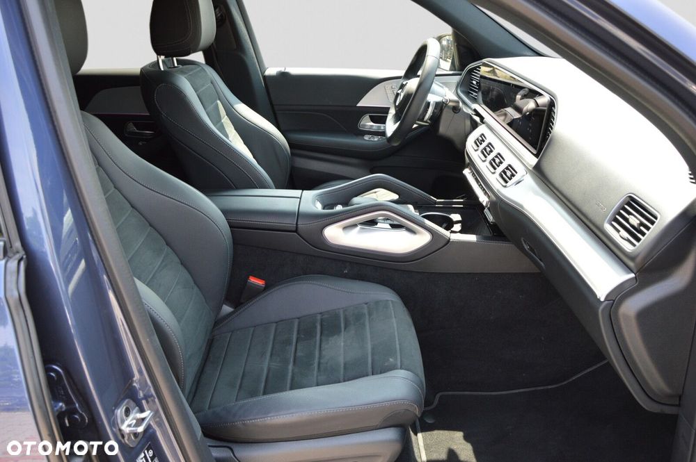 Mercedes-Benz GLE - 24