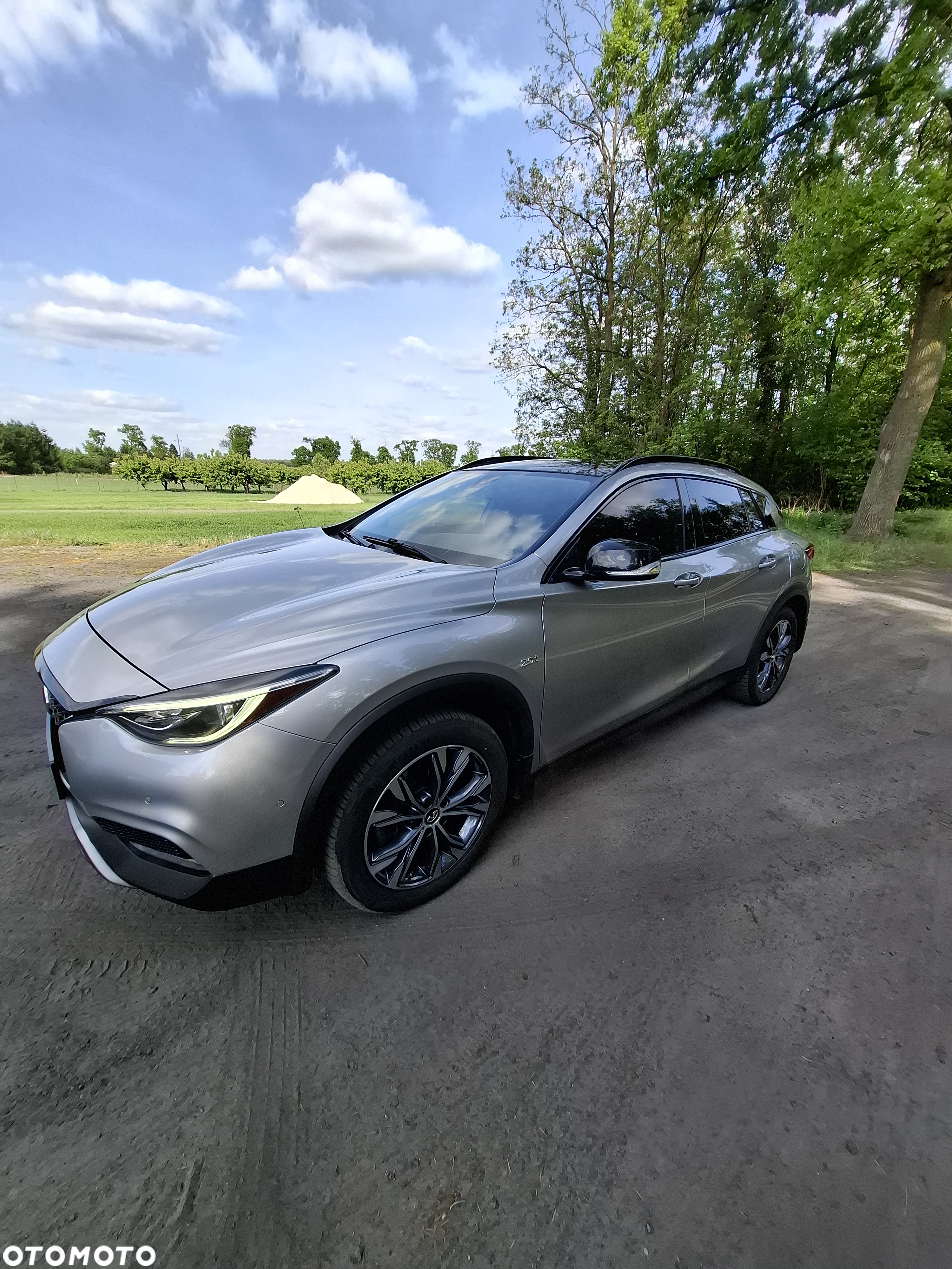 Infiniti Q30 2.0t Luxe Tech AWD 7DCT - 2