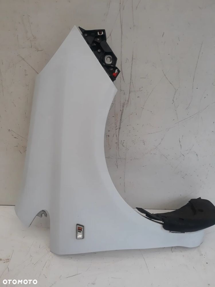 BŁOTNIK PRAWY OPEL CORSA D  2010r HB 3D  KOLOR: Z474 - 1