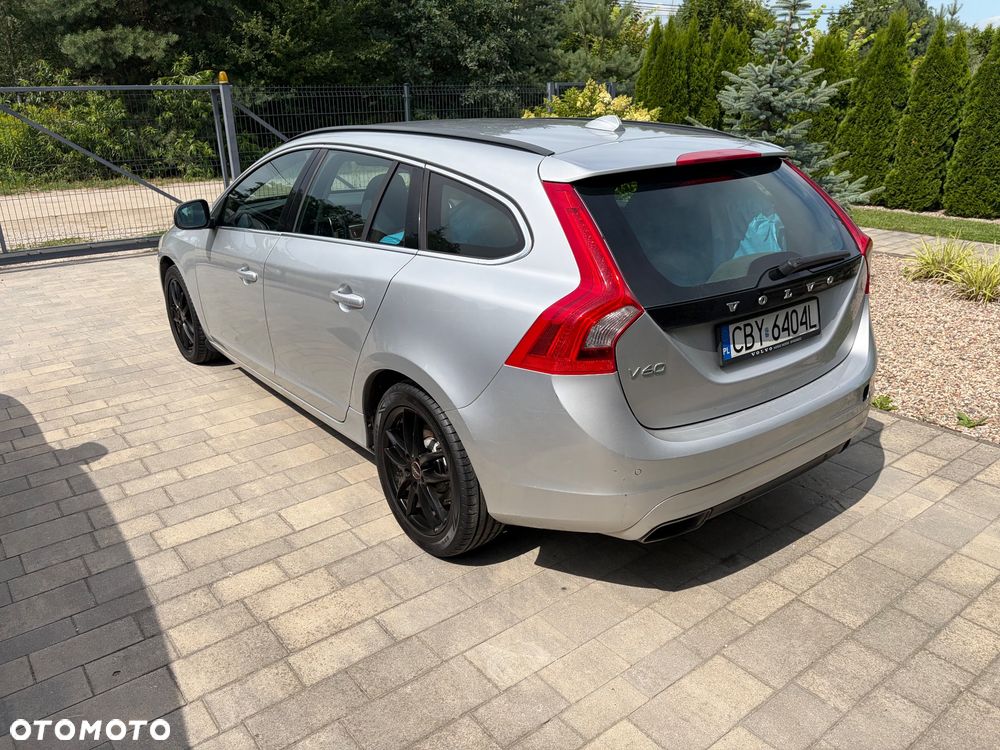 Volvo V60 D4 - 4
