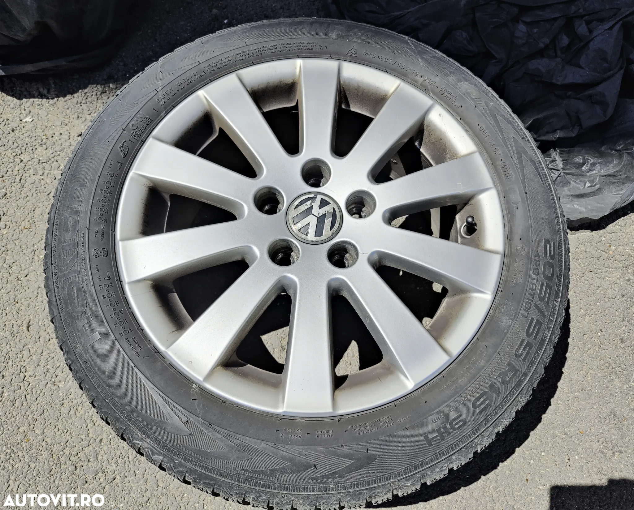 Volkswagen Golf Variant 2.0 TDI DPF Highline - 24