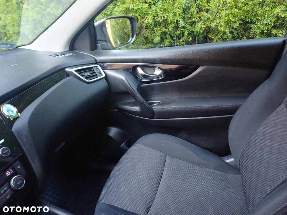 Nissan Qashqai - 11