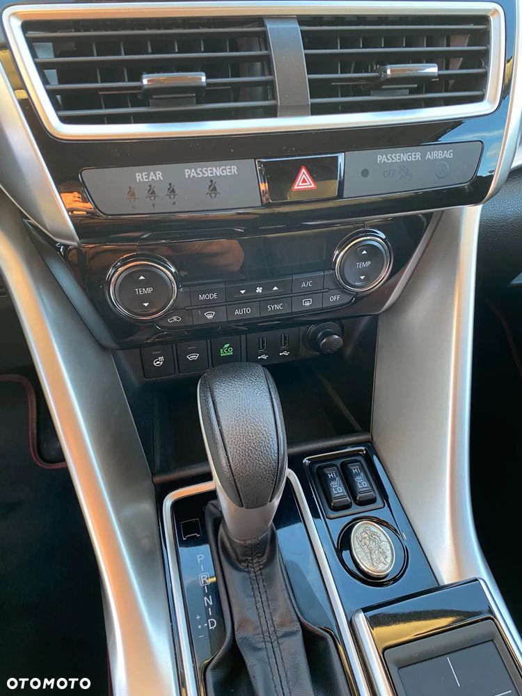 Mitsubishi Eclipse Cross - 19