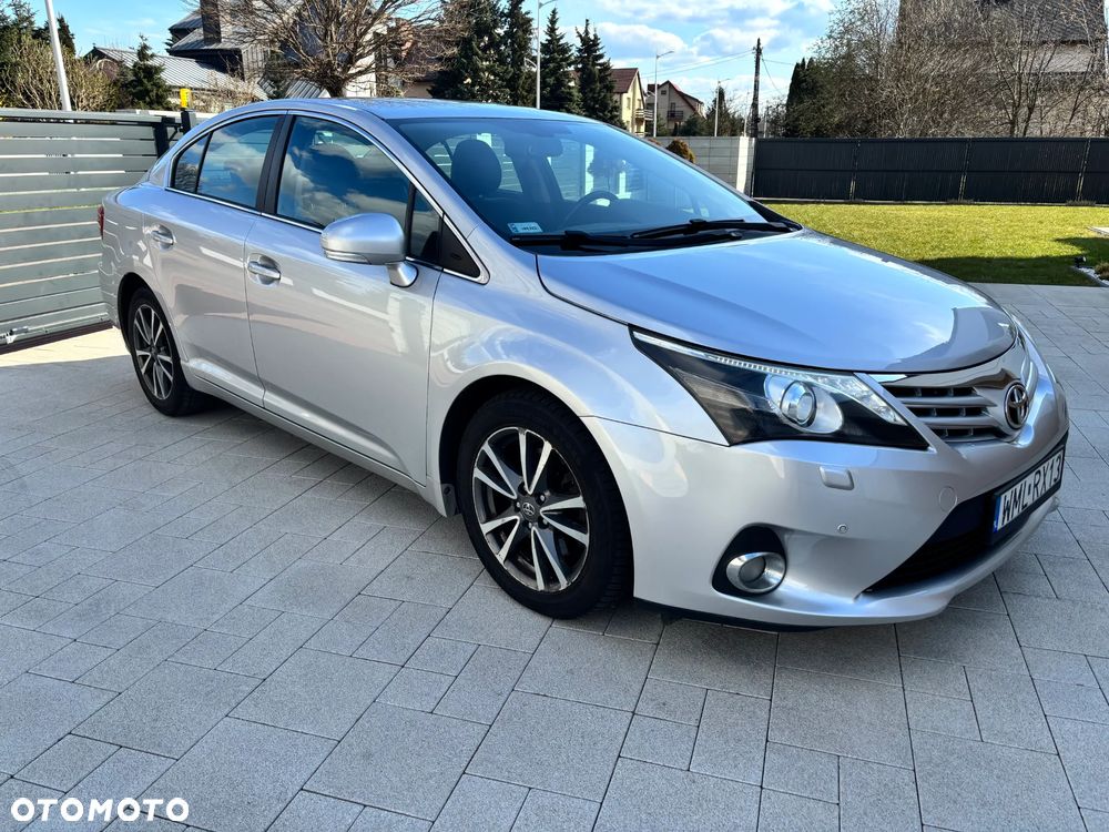 Toyota Avensis 2.2 D-4D Prestige - 1