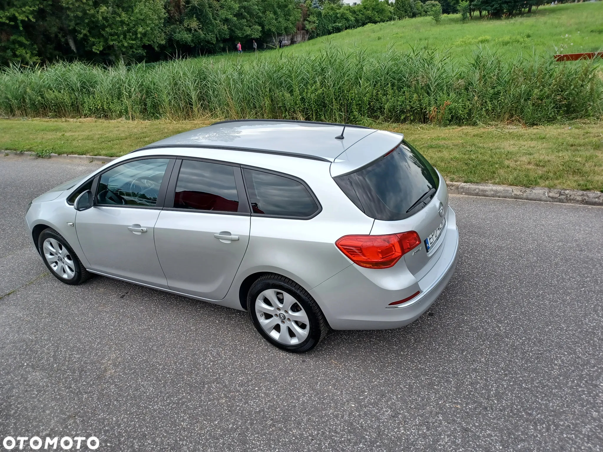 Opel Astra IV 1.6 CDTI Cosmo - 19