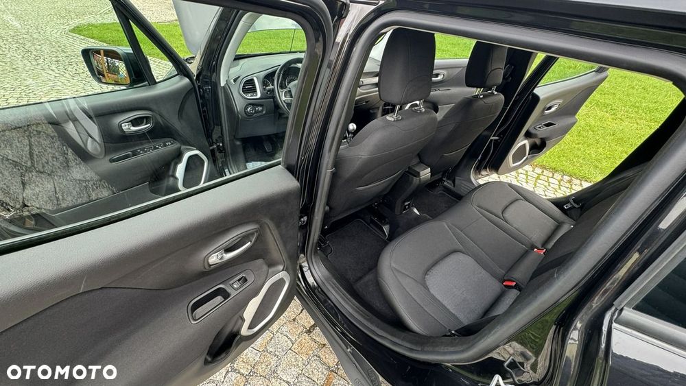 Jeep Renegade - 23