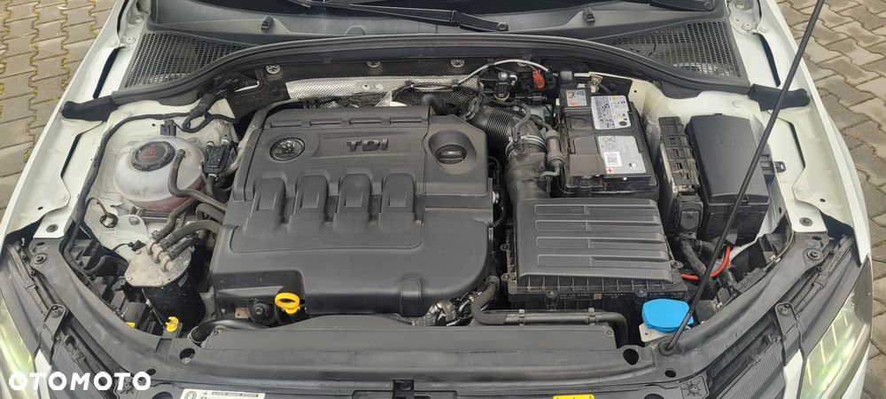 Skoda Octavia 2.0 TDI Style - 9