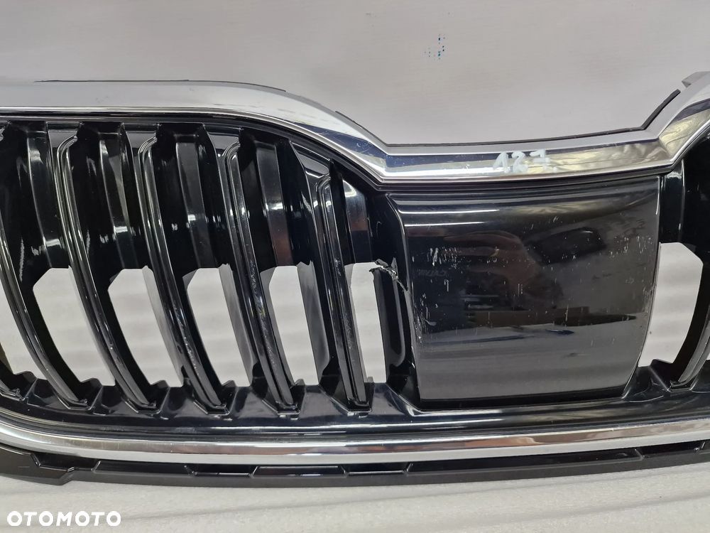 SKODA OCTAVIA III LIFT 16- RS VRS LAKIEROWANA ATRAPA / GRILL PRZEDNI PRZÓD , NR 5E0853653C , NR AUKCJI GR127 - 5