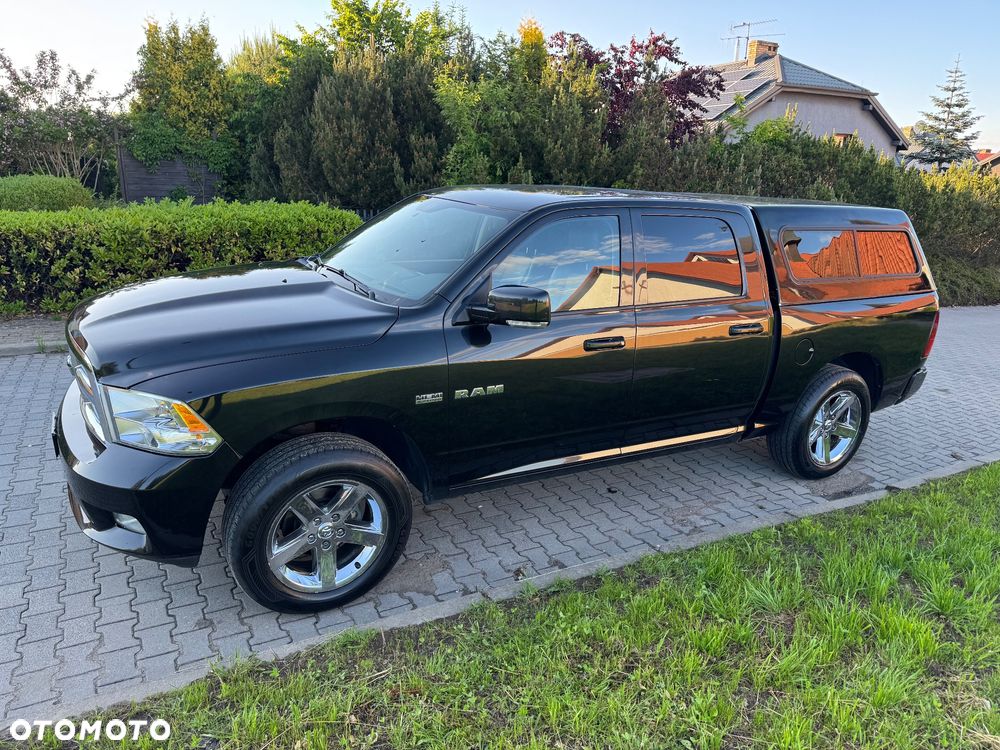 Dodge RAM 5.7 4x4 - 19